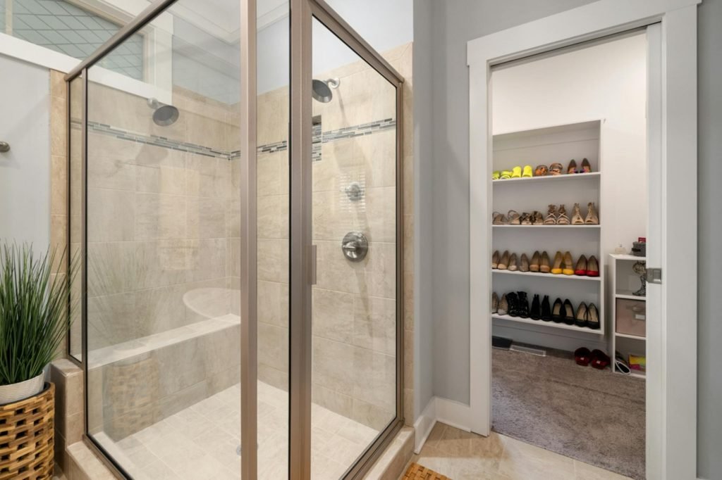 top 5 tips for picking the right walk in shower for glasgow homes