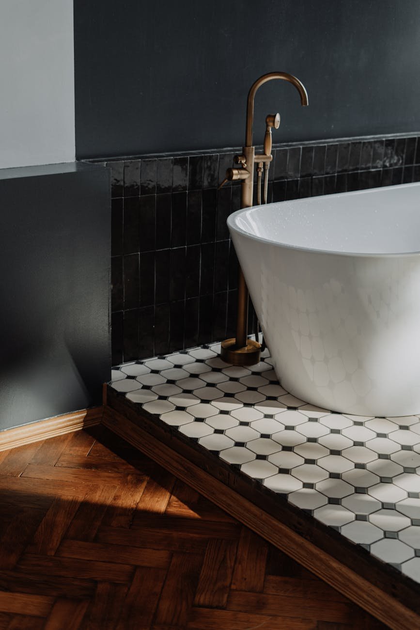 top 5 tips for choosing anti slip flooring for glasgow bathrooms